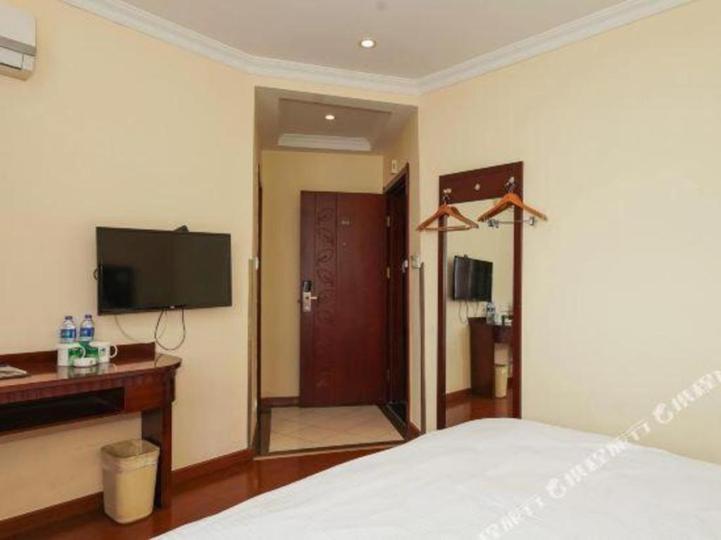Greentree Inn Suzhou Wujiang Zhenze Town Zhennan Road Express Hotel Exterior photo